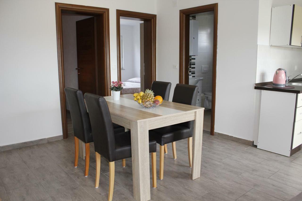 Apartmani Neja 비빈제 외부 사진